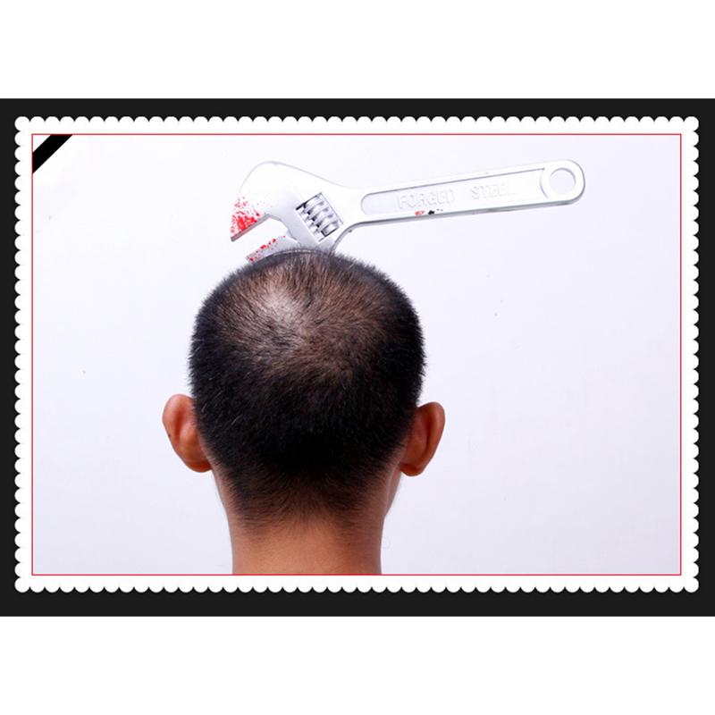 Falešná pila sekera nůž strašidelná halloweenská čelenka záludné rekvizity hororová párty dekorace