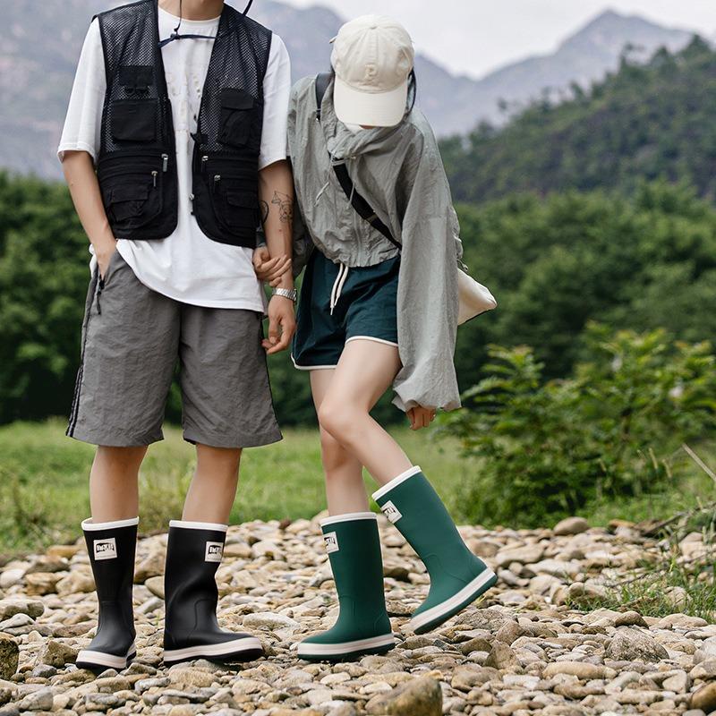 Outdoor rain shoes men, women and children parent-child couple fashion wear waterproof and non-slip water shoes fishing shoes