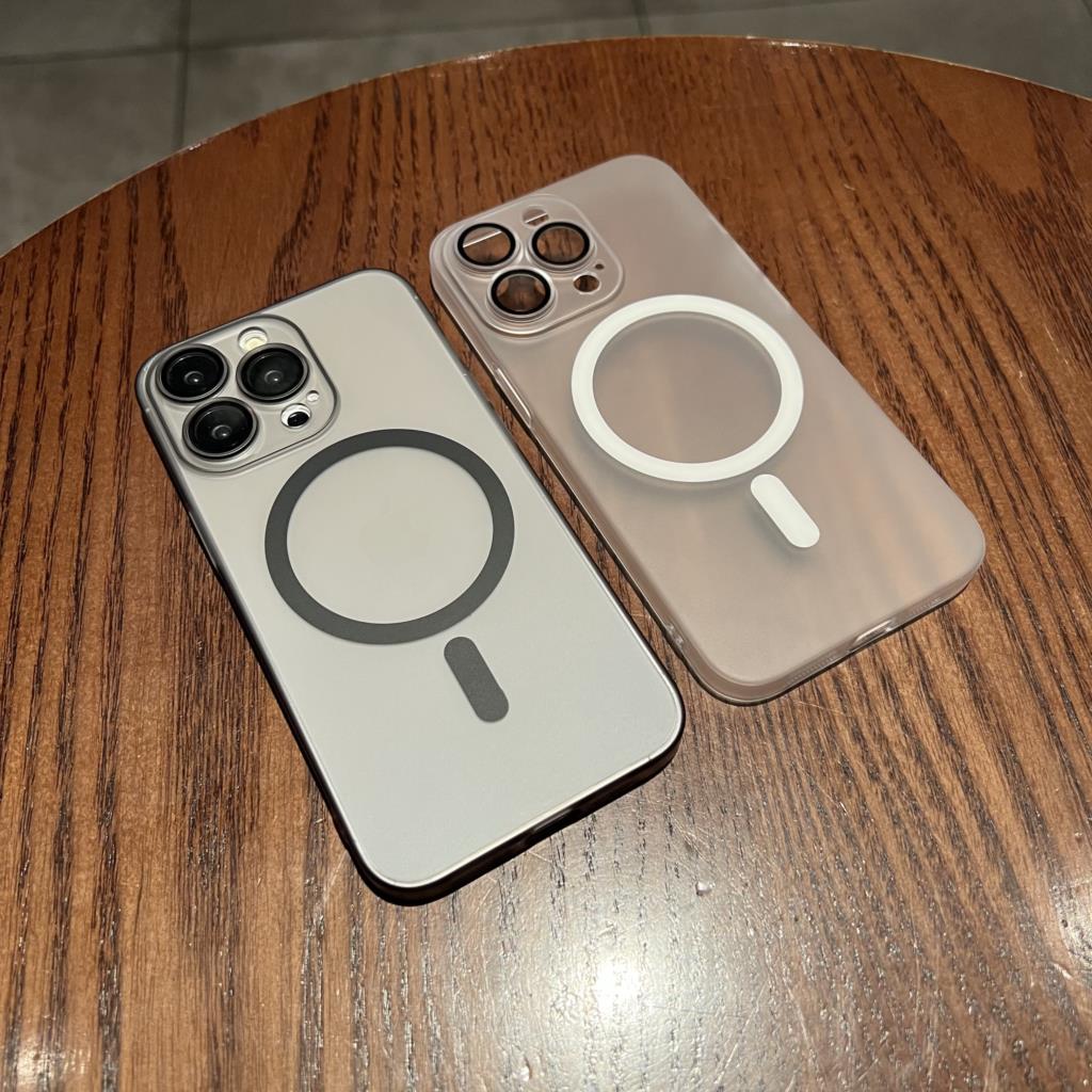 Ultra Thin Matte Wireless Charging Case for iPhone 15 14 13 12 Pro Max Matte Translucent Clear Hard Magnetic for Magsafe Cover