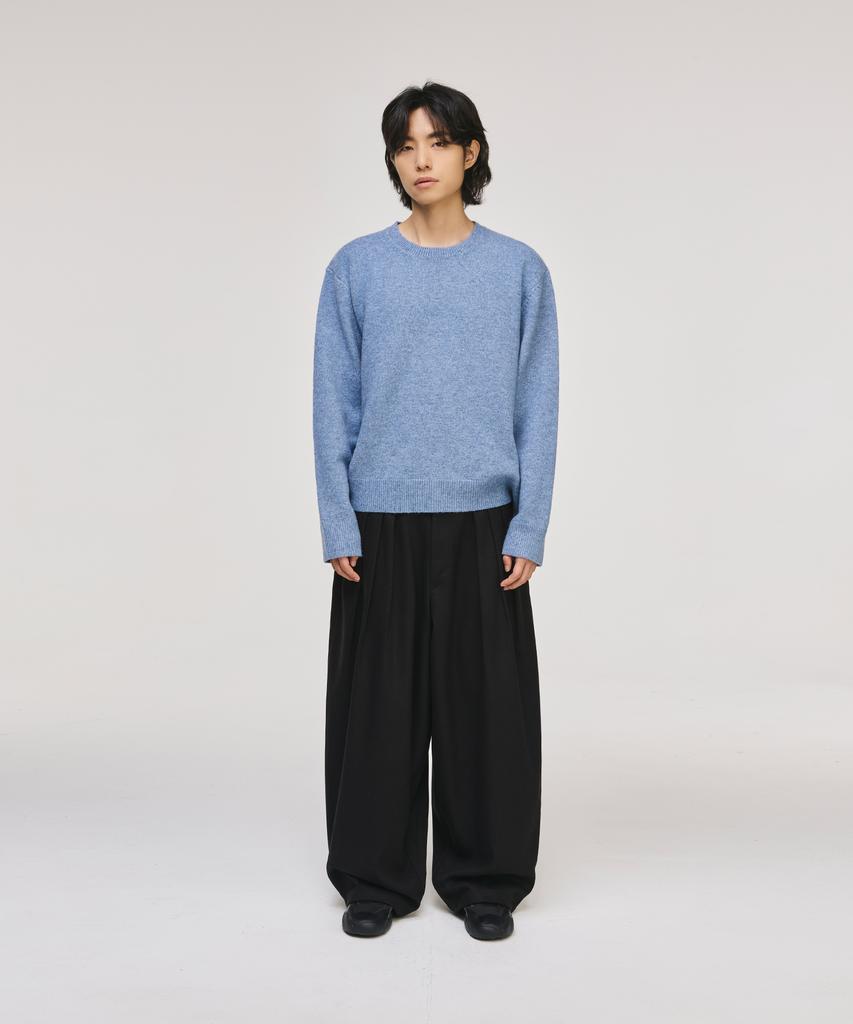 SIGNATURE Blend Shade Round Neck Knit [Light Blue]