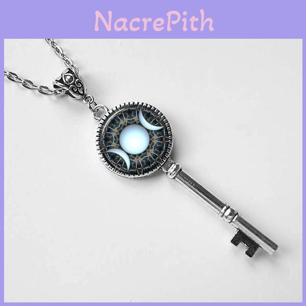 Moon Goddess Star Pendant Necklace With Electroplated Alloy Chain For Fashion Lovers