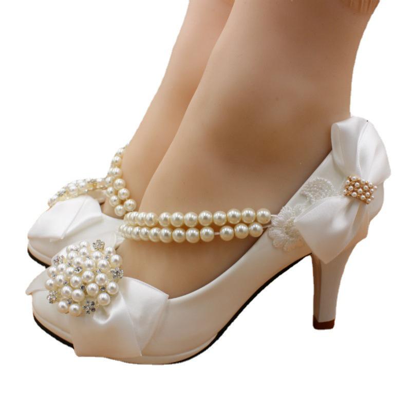 Star Cat White Plus Size High Heel Wedding Shoes with Bowknot for Women - Fashionable and Elegant.