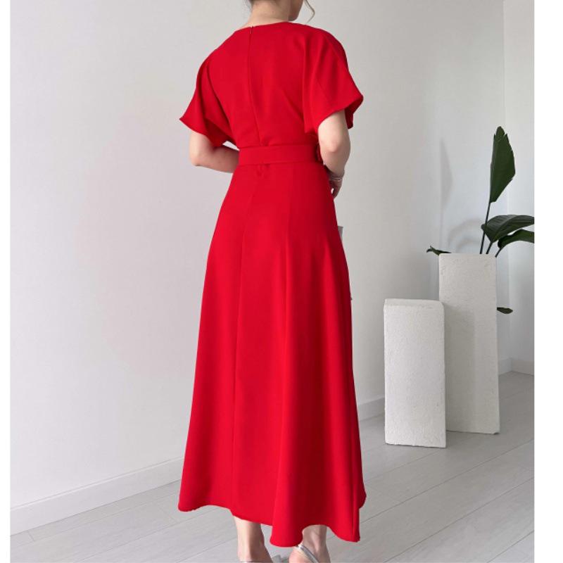 2024 Spring/Summer Pleated Drawstring Women's Maxi Dress - Solid Color Fashion