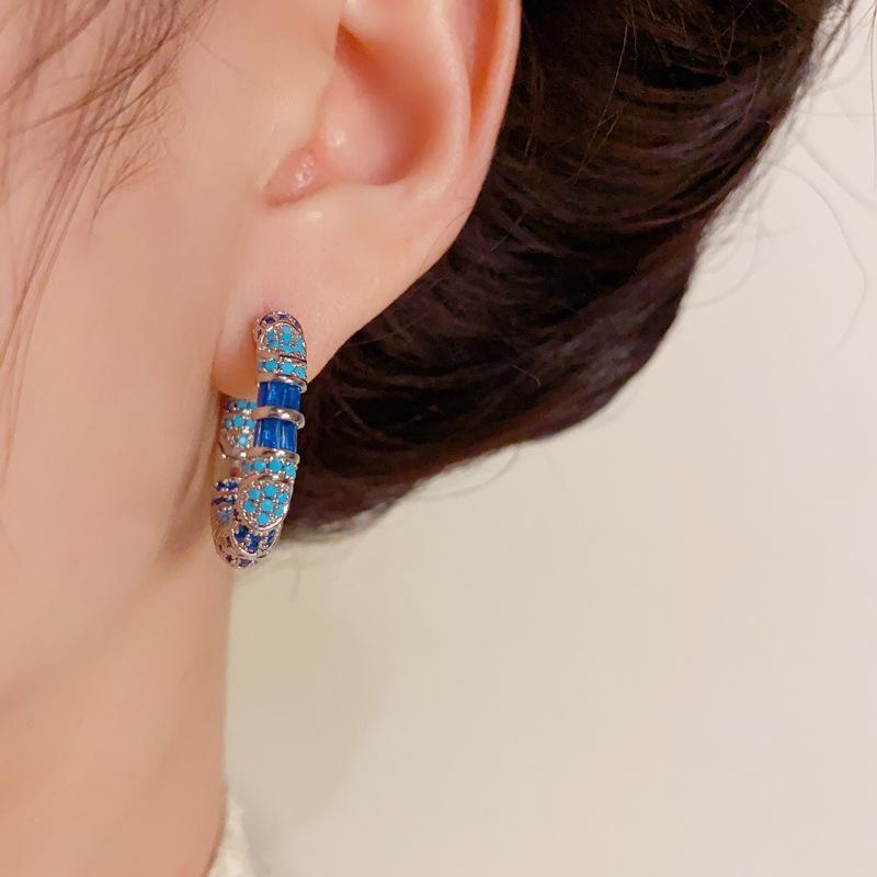 French Retro Blue Geometric Circle Ear Cuffs - Elegant Ethnic Style Statement Earrings