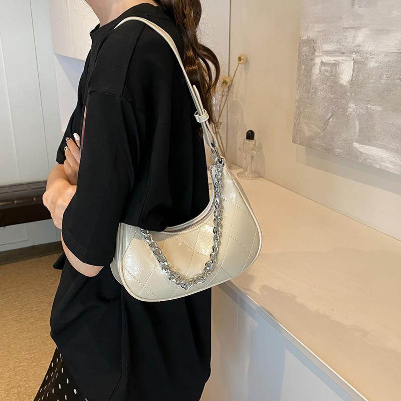 

Высококачественная маленькая сумка с алмазной вышивкой нитью для женщин 2024 года, новая модная универсальная сумка-мессенджер, модная сумка через плечо с цепочкой под мышкой