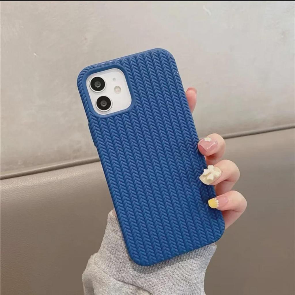 Herringbone Pattern Anti-Fall & Anti-Slip Case for iPhone 14 Series