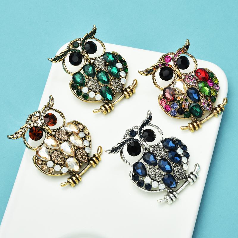 Wuli&baby Vintage Lovely Owl Brooches For Women Unisex 4-color Rhinestone Beautiful Bird Animal Party Office Brooch Pins Gifts