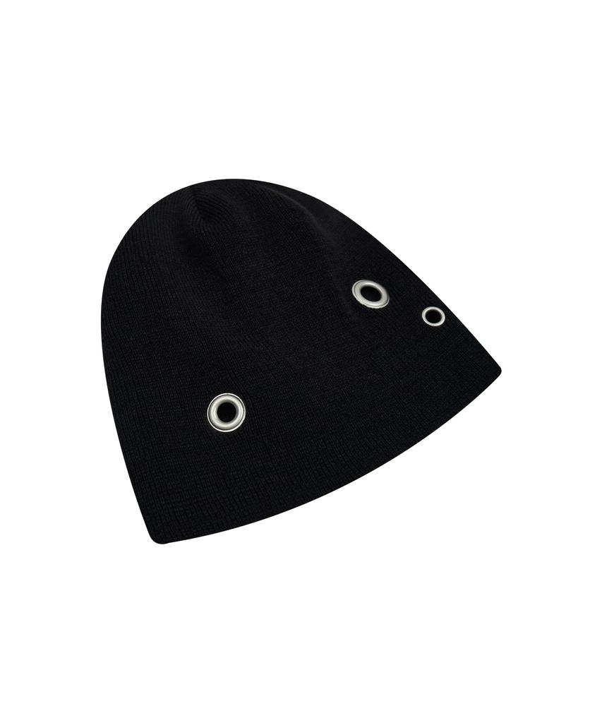 Deuleongkeutegseuteu Eyelet Beanie Black