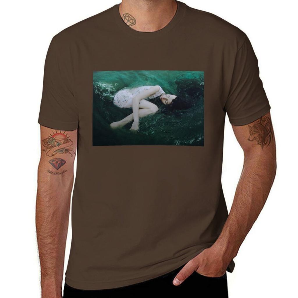 And the Ocean Loved Her Back T-Shirt Summer Top Sweat Short Sleeve Tee Plus Size Clothes Mens Graphic T-shirts Pack