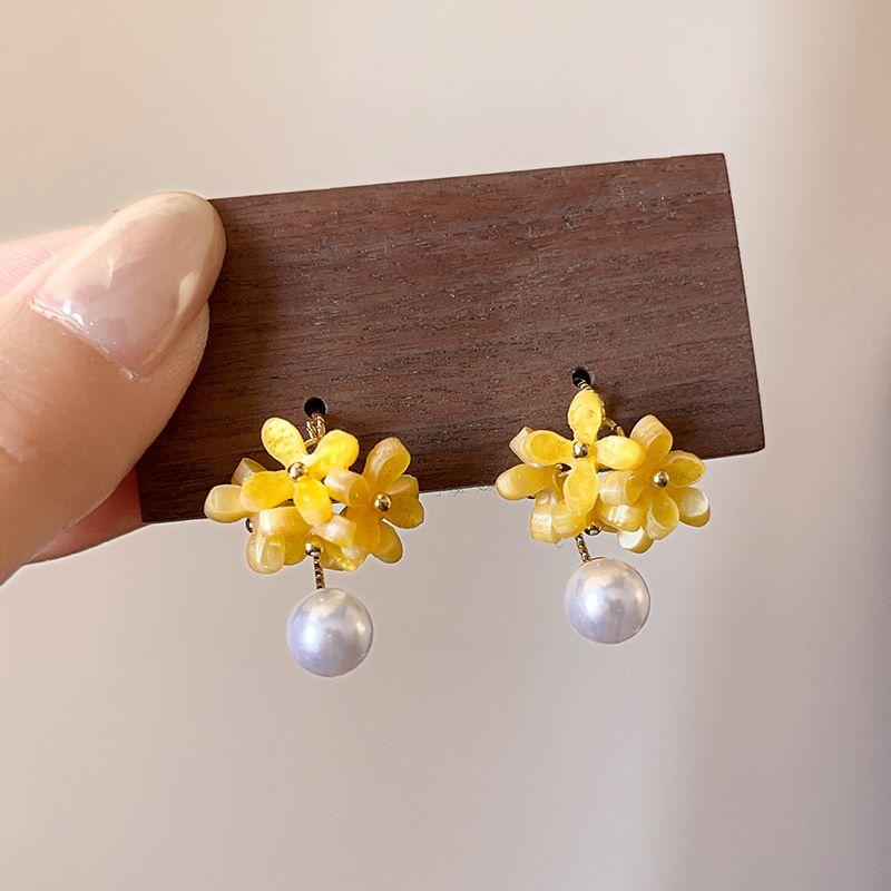

Tassel Flowers Earrings Women Special-Interest Design Red Stud Earring Accessible Luxury Asymmetric Earrings 2023 New Style Yellow Stamen Pearl ~ Hot Sale