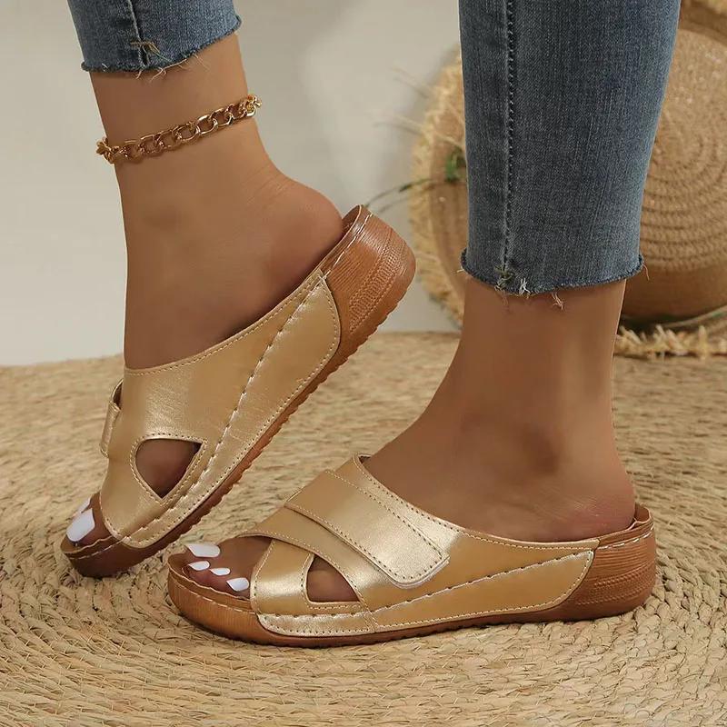 Fashion Silver Gold Platform Slippers Women Summer Hook Loop Wedges Rome Shoes Woman Med Heel Non-Slip Beach Shoes Sandals 2026