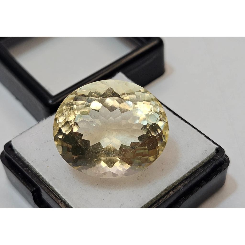 Natural Light Yellow Sapphire 20-21 Ct Oval Cut Beautiful Loose Gemstone