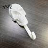 Stabiler PLA Totenkopf Hänger Wandhaken 3D Gedruckt Gotisch Dekorativ Klebend Schlüssel Kunst Dekor Halter Montierter Aufbewahrungs-Organizer für Zuhause Schlafzimmer Badezimmer