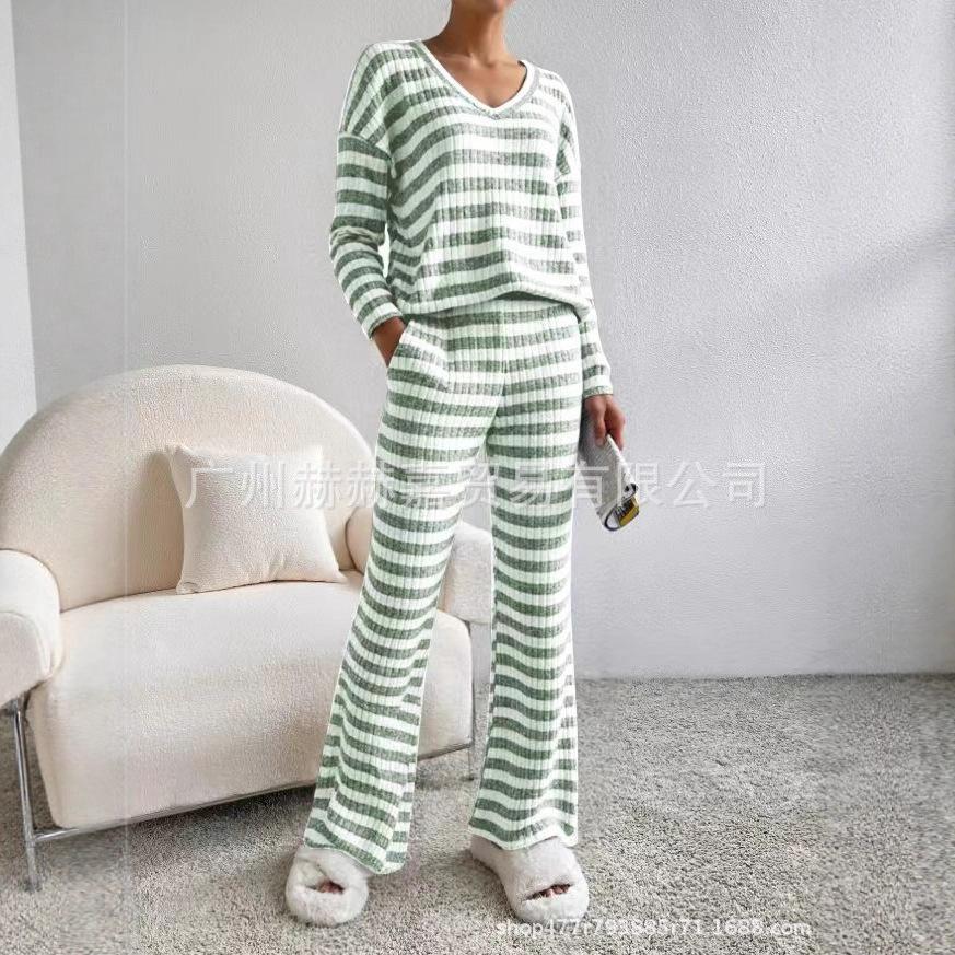 Cross-border Two-piece Set Women's 2025 Autumn New Fashion Casual Straight-leg Pants Temperament Loose V-neck Pit Strip Knitted Cover