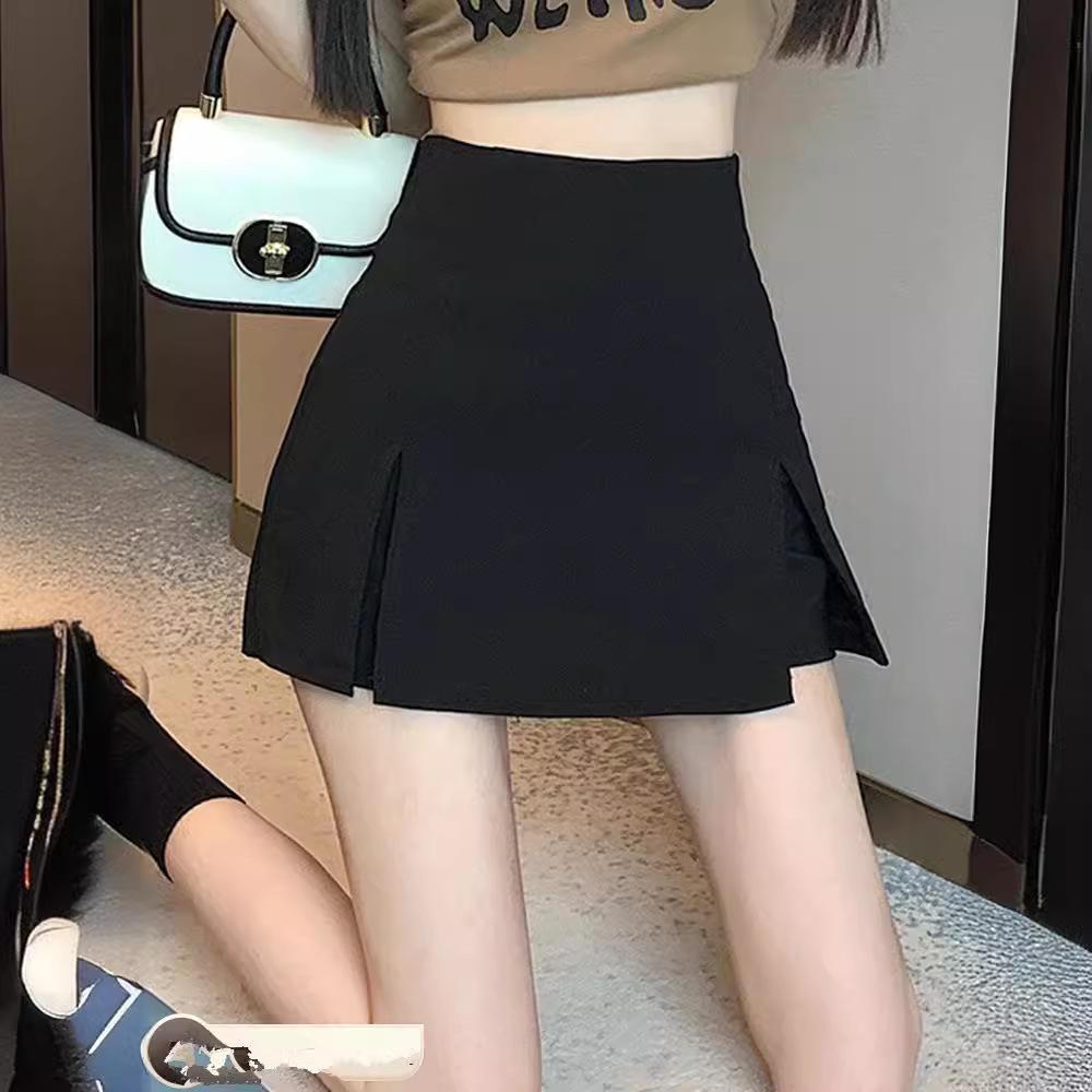 

Black A-line Mini Skort for Women - Versatile, High-end Spring/Summer 2024 Fashion. S
