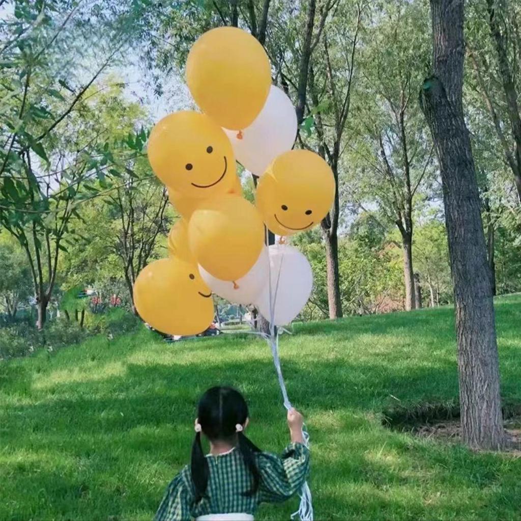 32nd Birthday Number Balloons & Decoration Set for Kids - Photo Props for Boys & Girls