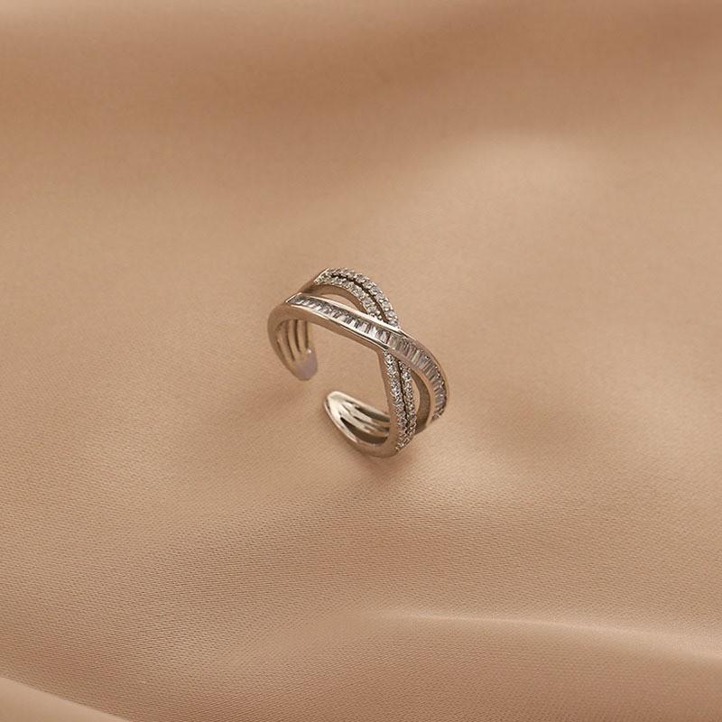 French Retro Niche Design Camellia Index Finger Flower Ring Women'S Light Luxury Exquisite High Temperament Fashion Personality