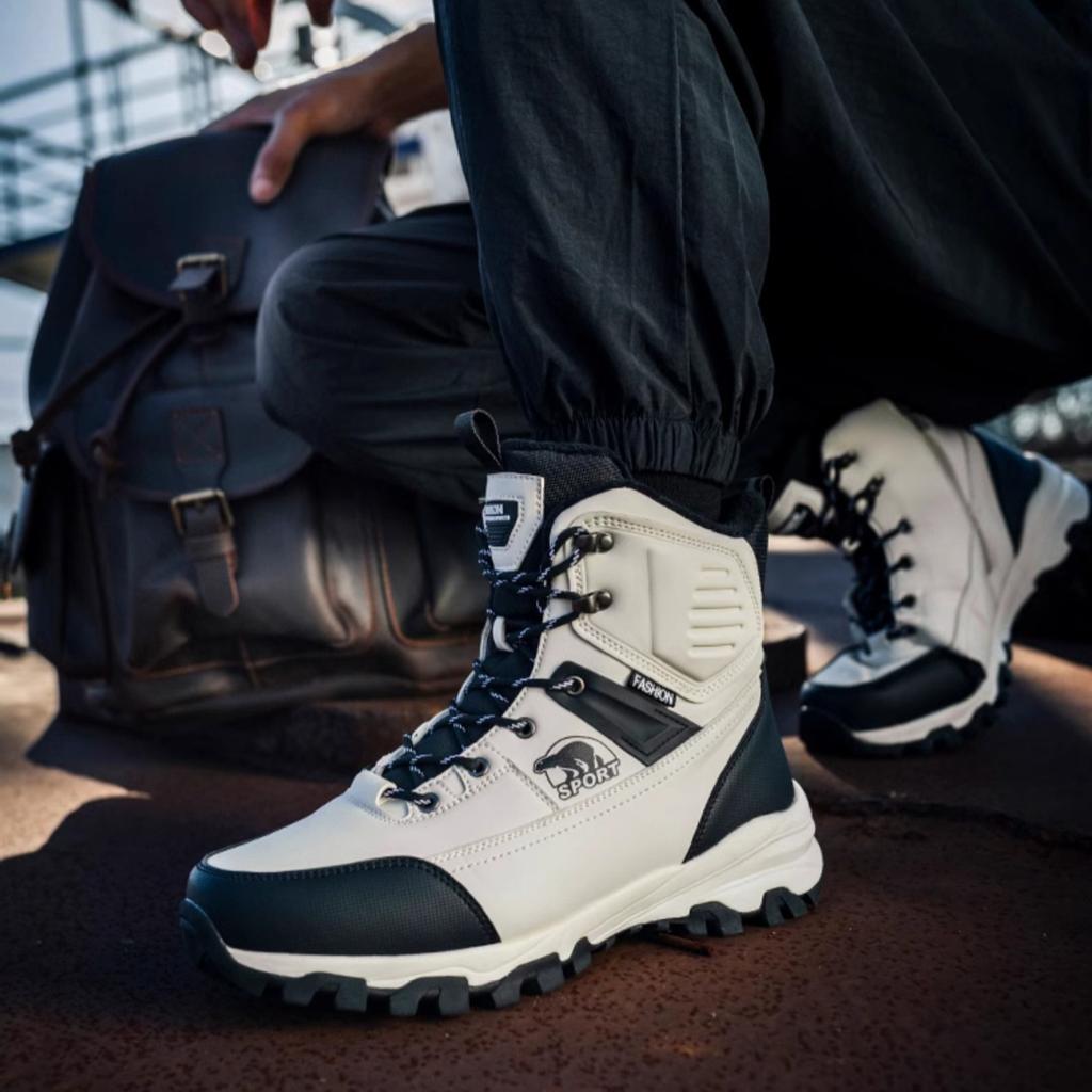 Winter Men Boots Outdoor Waterproof Snow Boot Plush Warm Cotton Shoes Non Slip Hiking Boots for Men High-top Platform Boots