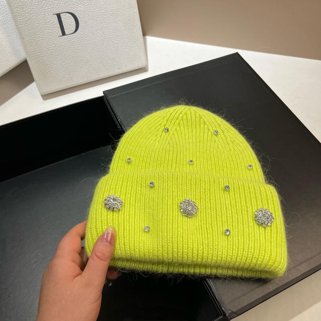 Winter Light Luxury Niche Rhinestone Heavy Industry Knitted Hat Celebrity Outdoor Warm Rabbit Hair Pullover Hat