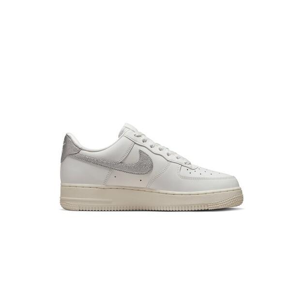 

Кроссовки Nike Air Force 1 07 EU 40