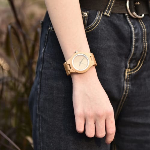 KINGNOW Women's Bamboo Wristwatch, Stylish and Lightweight, Made in Japan Quartz Watch, Perfect Gift for Birthdays, Christmas, Anniversaries, Mother's