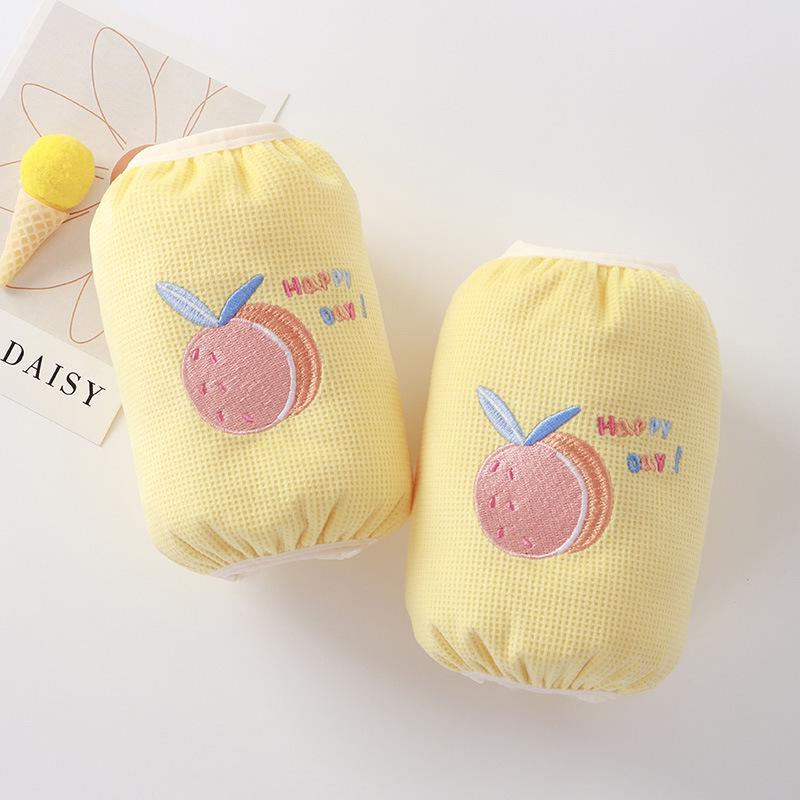 Children's Cartoon Anti-Stain Waffle Oversleeves - Autumn/Winter Down Jacket Cuffs