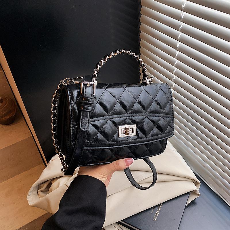 Rhombus chain bag women's new summer niche shoulder messenger bag portable small square bag