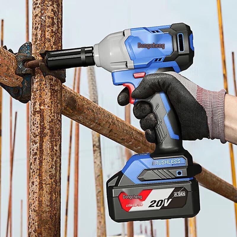 Dongcheng 20V sladdlös borstlös slagskruvmejsel CN-kontakt (adapter ingår)