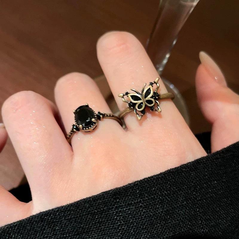 Vintage Butterfly Ring - A Unique and Exclusive Design for Women, Featuring An Open Design on The Index Finger Ring.