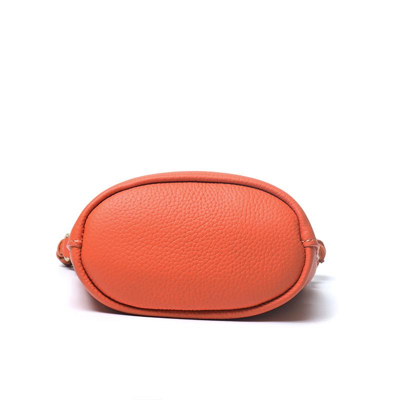 Miniaturowa torebka typu wiaderko z pierwszej warstwy skóry bydlęcej, torba na telefon komórkowy ze skóry naturalnej, prosta, swobodna torba listonoszka na ramię.