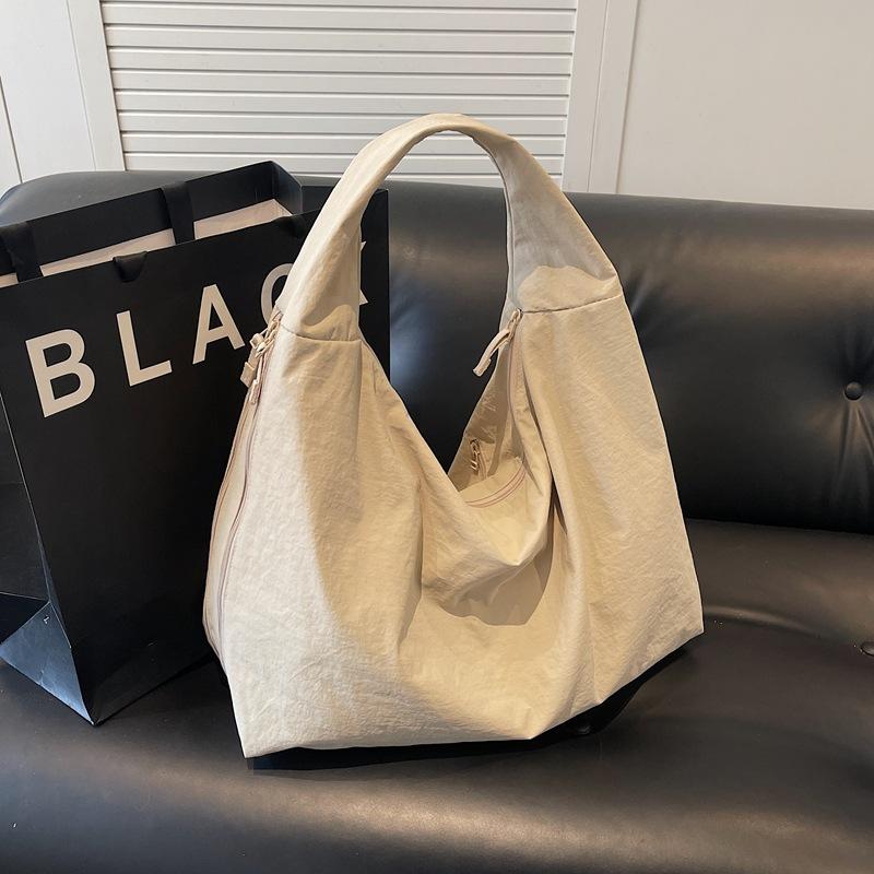 Podpažní taška tote nová módní jednobarevná jednoduchá taška přes rameno všestranná velkokapacitní ležérní kabelka