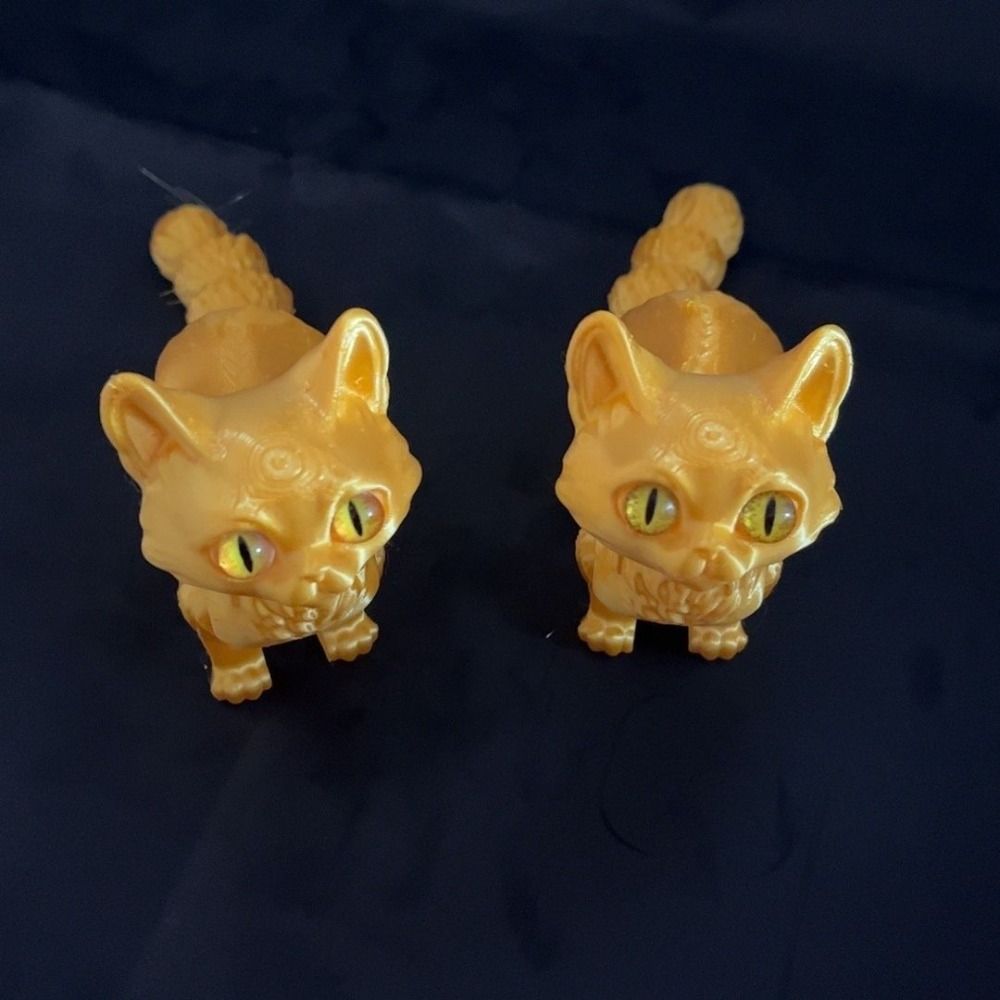 Realistic Design Articulated Cats Big Eyes 3D Printed Cat Figure 3D Printed Cat Model Home Decor