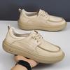2025 Herbst neue Mode Herrenschuhe Plateau und leichte Freizeitschuhe Ein-Pedal Lazy Foot Casual Lederschuhe vielseitig