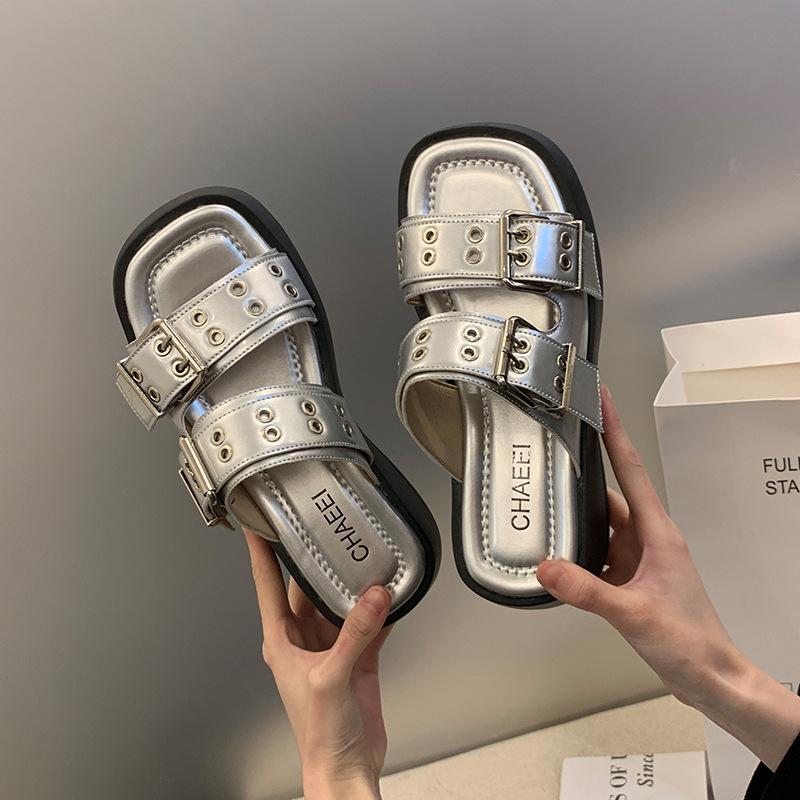 

Fashion trend silver Internet celebrity super fire thick-soled slippers women s summer wear 2025 new high-end non-slip cool slippers 39 серебряный