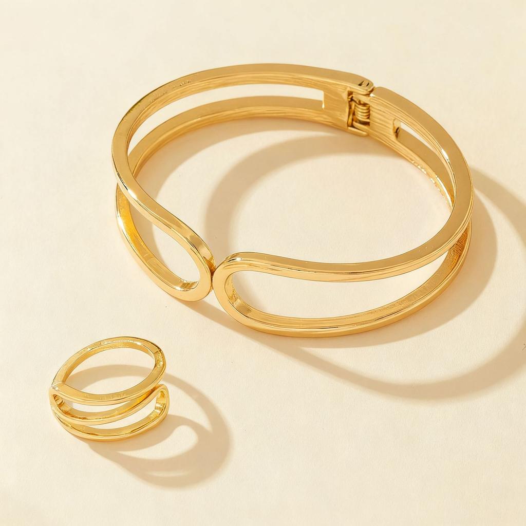 Versatile metal line geometric round hollow bracelet ring jewelry set