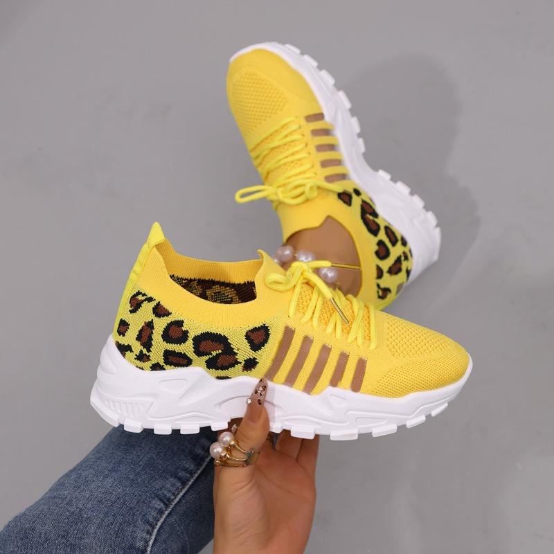 New large size women's casual sports shoes round head lace-up flat bottom comfortable mesh shoes-3 size