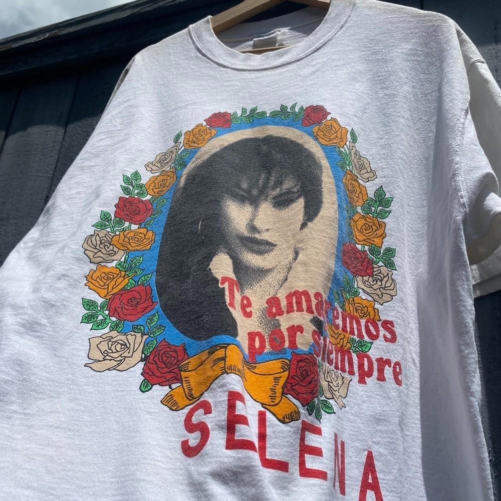 

Vtg style selena quintanilla short sleeve white color classic shirt KV38305 Unisex T-Shirt M