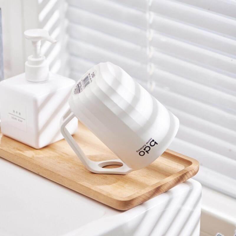 

Upside-down toothbrush cup, bathroom toothbrush holder cup Toothbrush cup (blue)