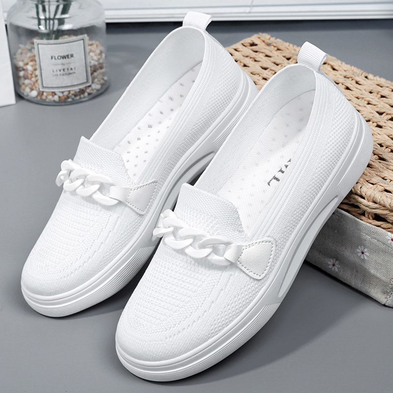 Old Beijing cloth shoes women's spring leisure sports mother shallow mouth non-slip flat bottom middle-aged and elderly breathable fashion flying weav