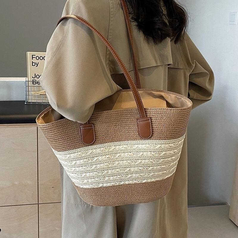 Fashion striped straw bag summer new large-capacity retro literary and artistic fan woven shoulder handbag