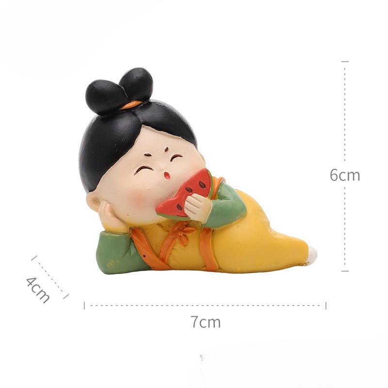 4pcs Creative Office Desktop Cute Palace Maid Decoration Ornaments Palace Grid Car Supplies Cartoon Dolls Decompression Ornament