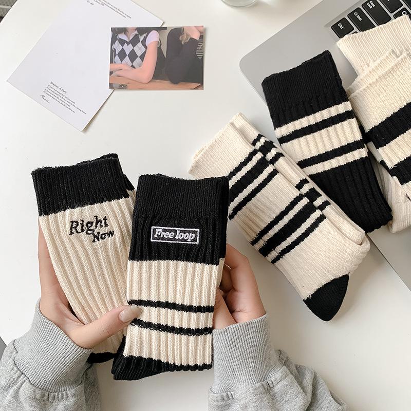 Zhuji Retro Black & White Striped Mid-Tube Socks for Men and Women - Thick Knit, Autumn/Winter Style