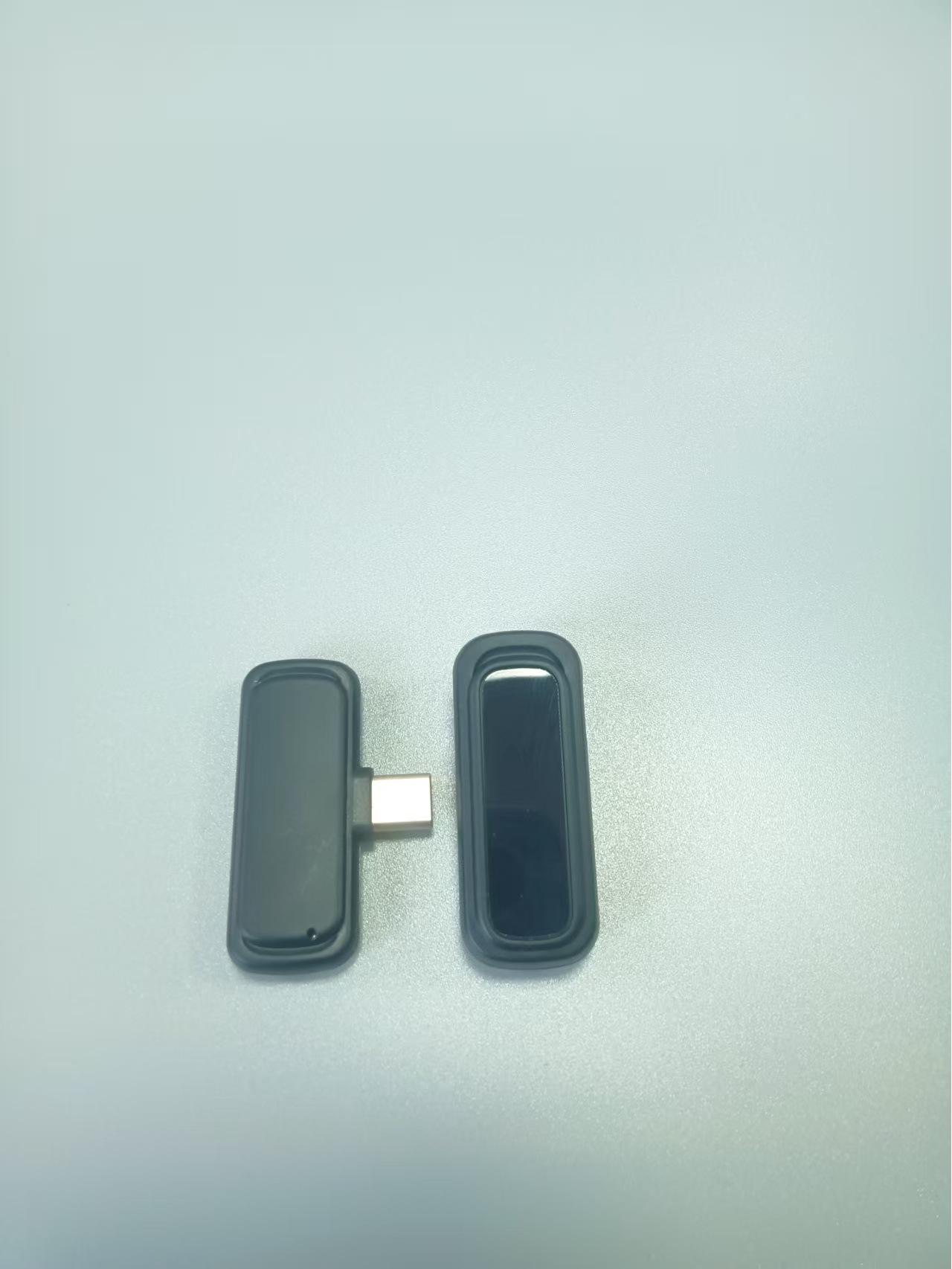 

A1 Wireless Lavalier Mic with Noise Reduction for Outdoor Streaming and Interviews