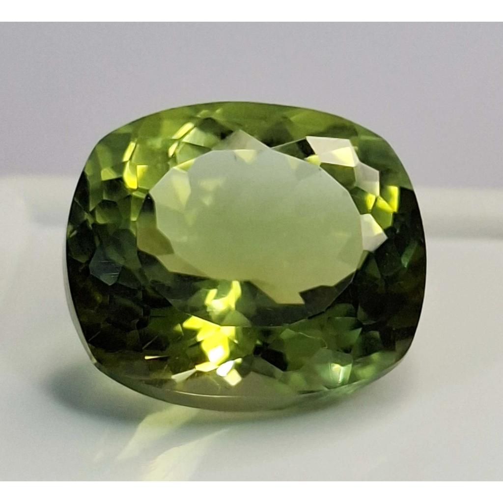 Excellent Green Sapphire Cushion Cut 10-12 Ct Certified Loose Gemstone
