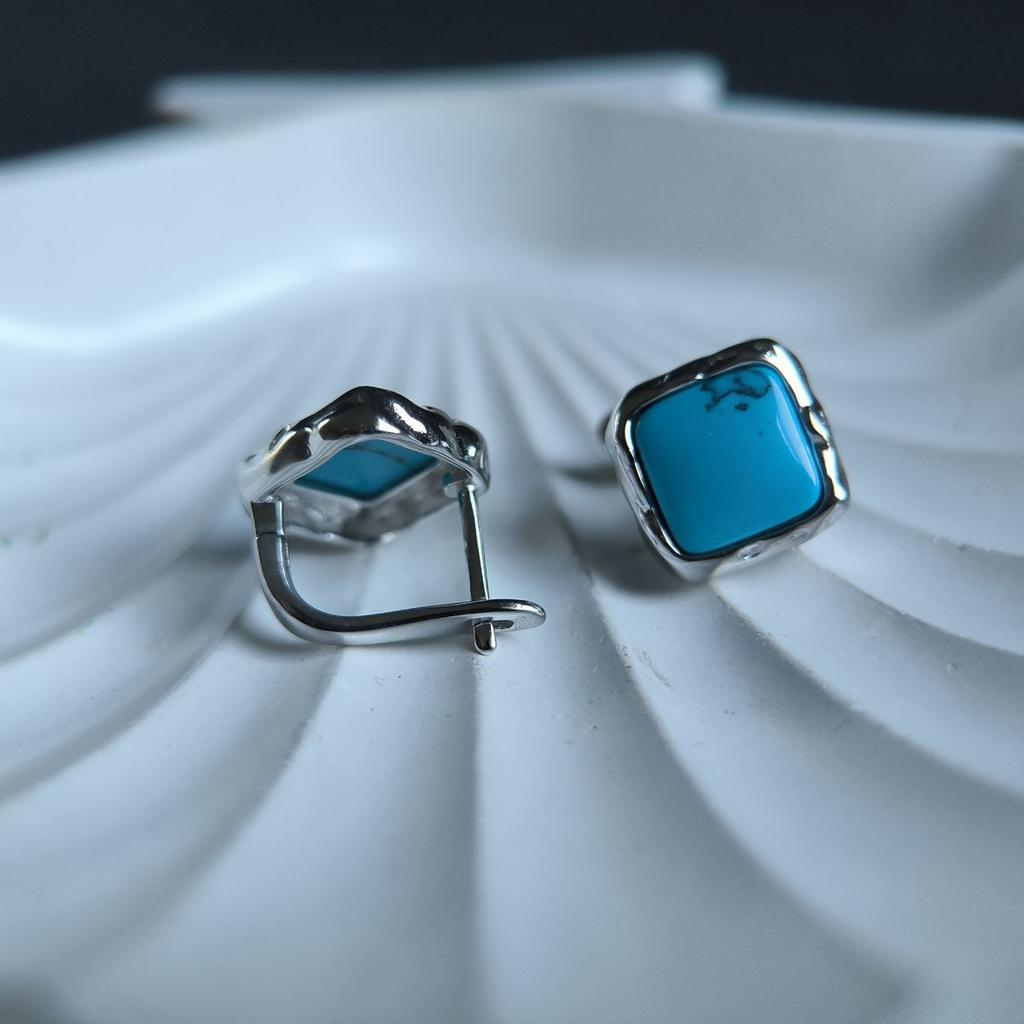 Серебряные серьги с бирюзой (60002227)