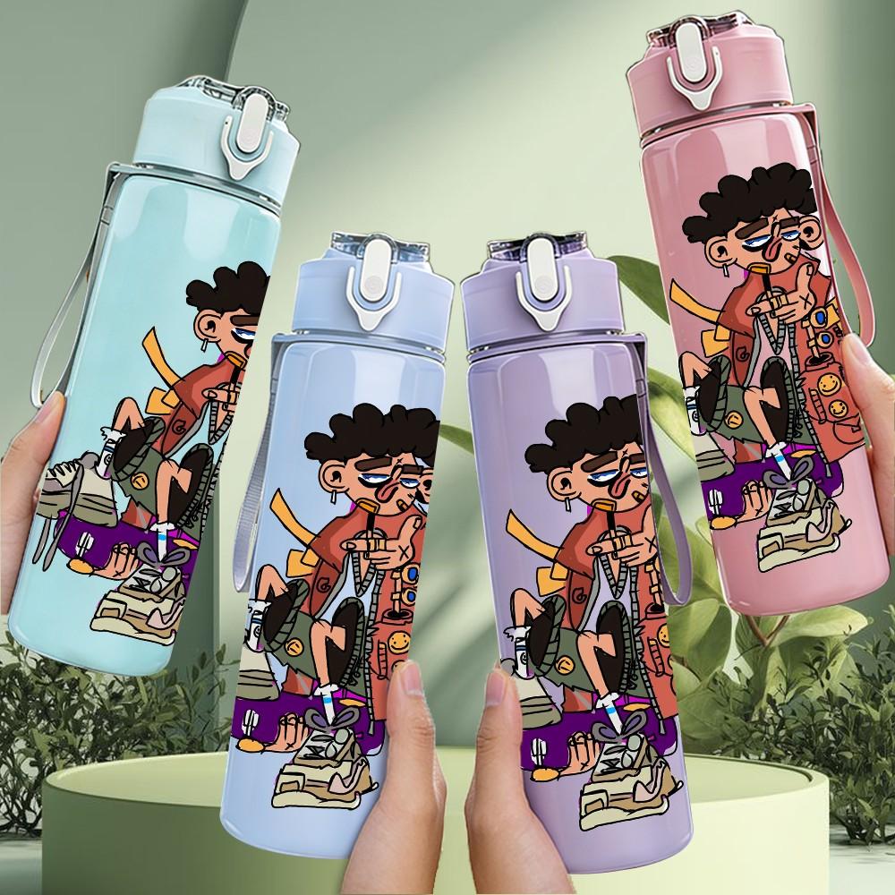 1PC Trendy Hip Hop Fashion Guy 750ml Color Plastic Sports Water Bottle Leakproof Flip Straw Lid Suitable for Sports Office Home Use