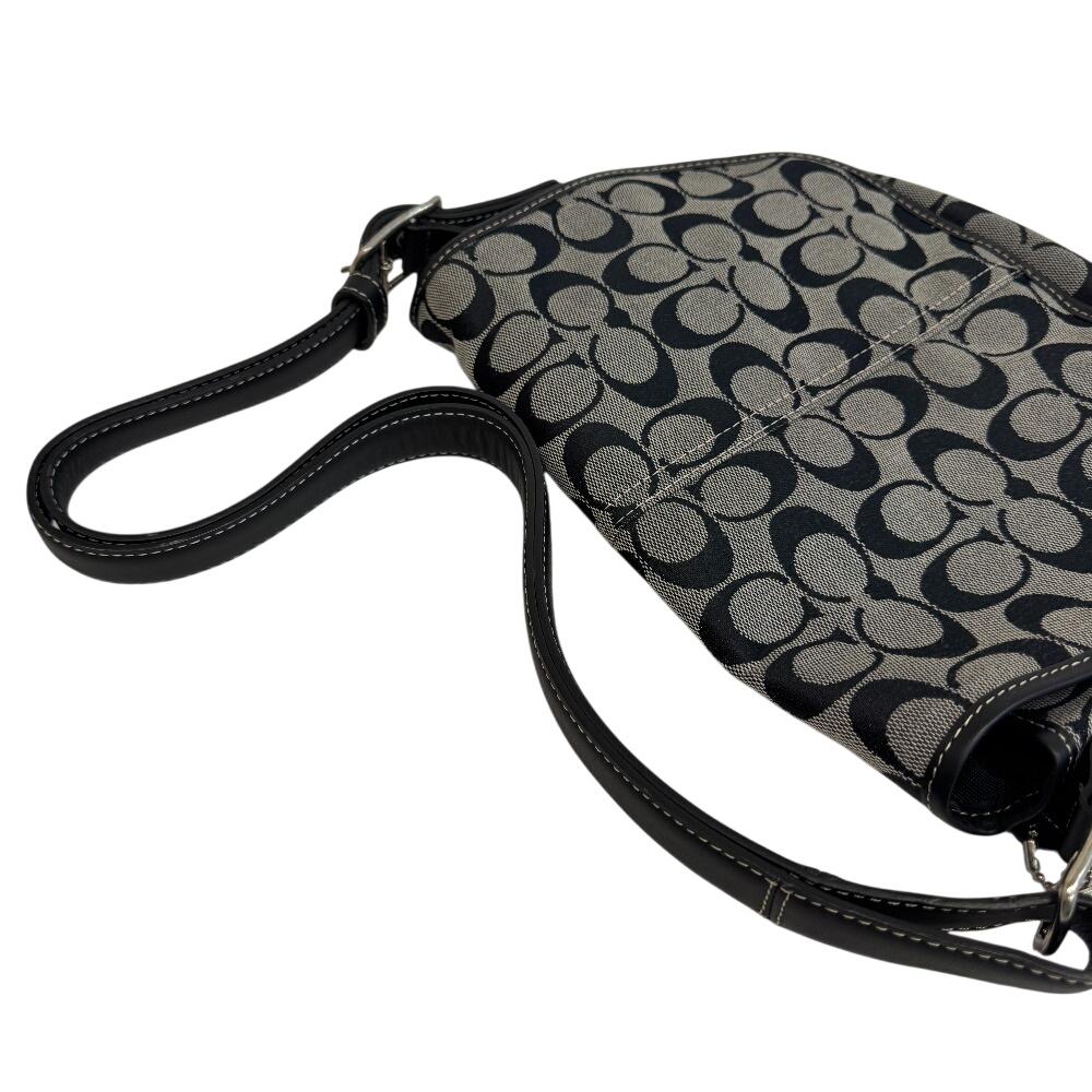 COACH 6842 Crossbody, one belt Signature canvas Shoulder Bag black canvas Used