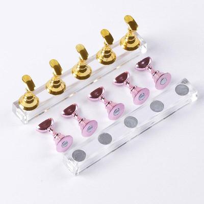 Akrilik Nail Art Dama Tahtası Ekran Tutucular Yanlış Çivi İpuçları Mıknatıs Tabanı ile Raf Manikür Uygulama Araçları Gösteren