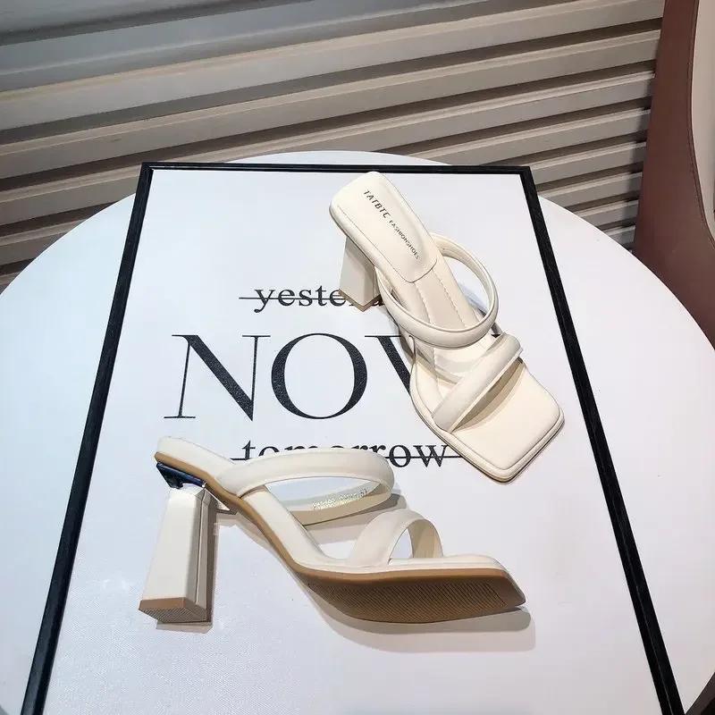 Fashion High-Heeled Shoes Lady Square heel Luxury Slides Block 2025 Summer Soft Designer Flat Rubber Fabr