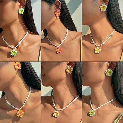 Bohemian Stil Blume geflochtene Ohrringe Halskette für Frau Modische Accessoires Reise Urlaub Strandparty Schmuck Dekoration
